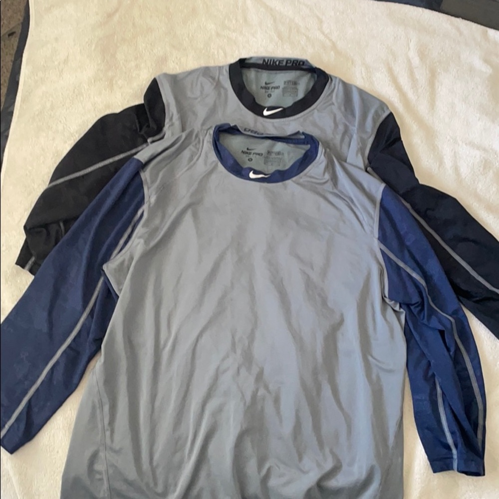 Set of 2 Nike Pro 3/4 sleeve shirts grey medium